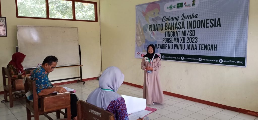Peserta Lomba Porsema Komplain, Juri Telat