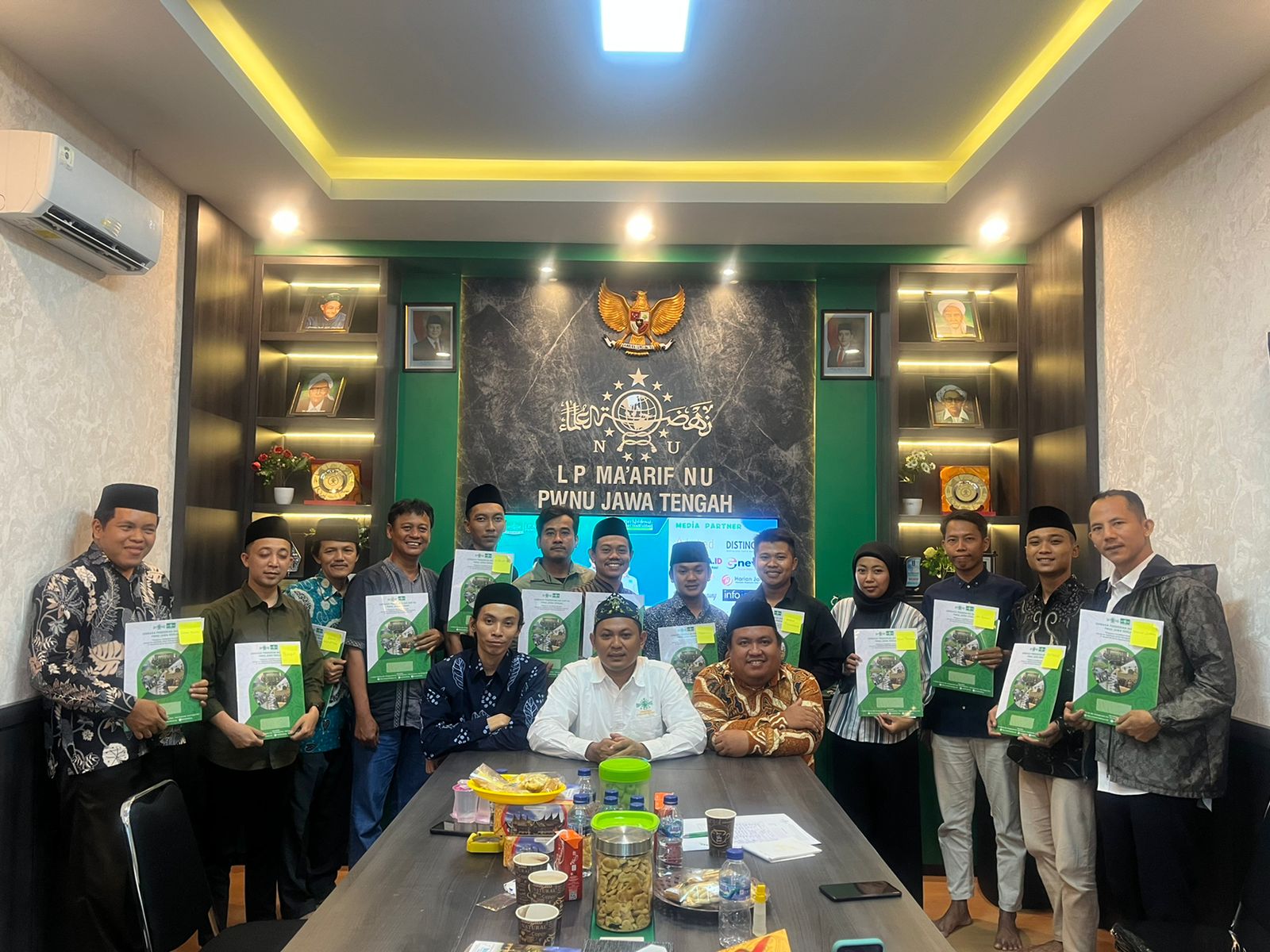 Perkuat Gerakan Literasi, Ma’arif NU Jateng Gandeng Harian NU
