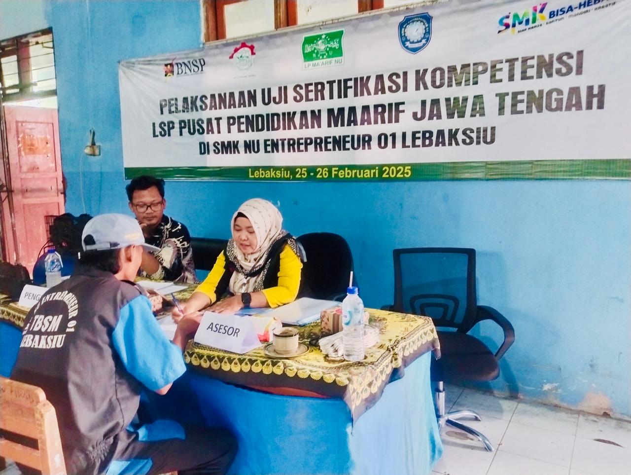 SMK NU Entrepreneur Uji Sertifikasi Kompetensi Siswa bersama LSP P2 Ma’arif Jateng