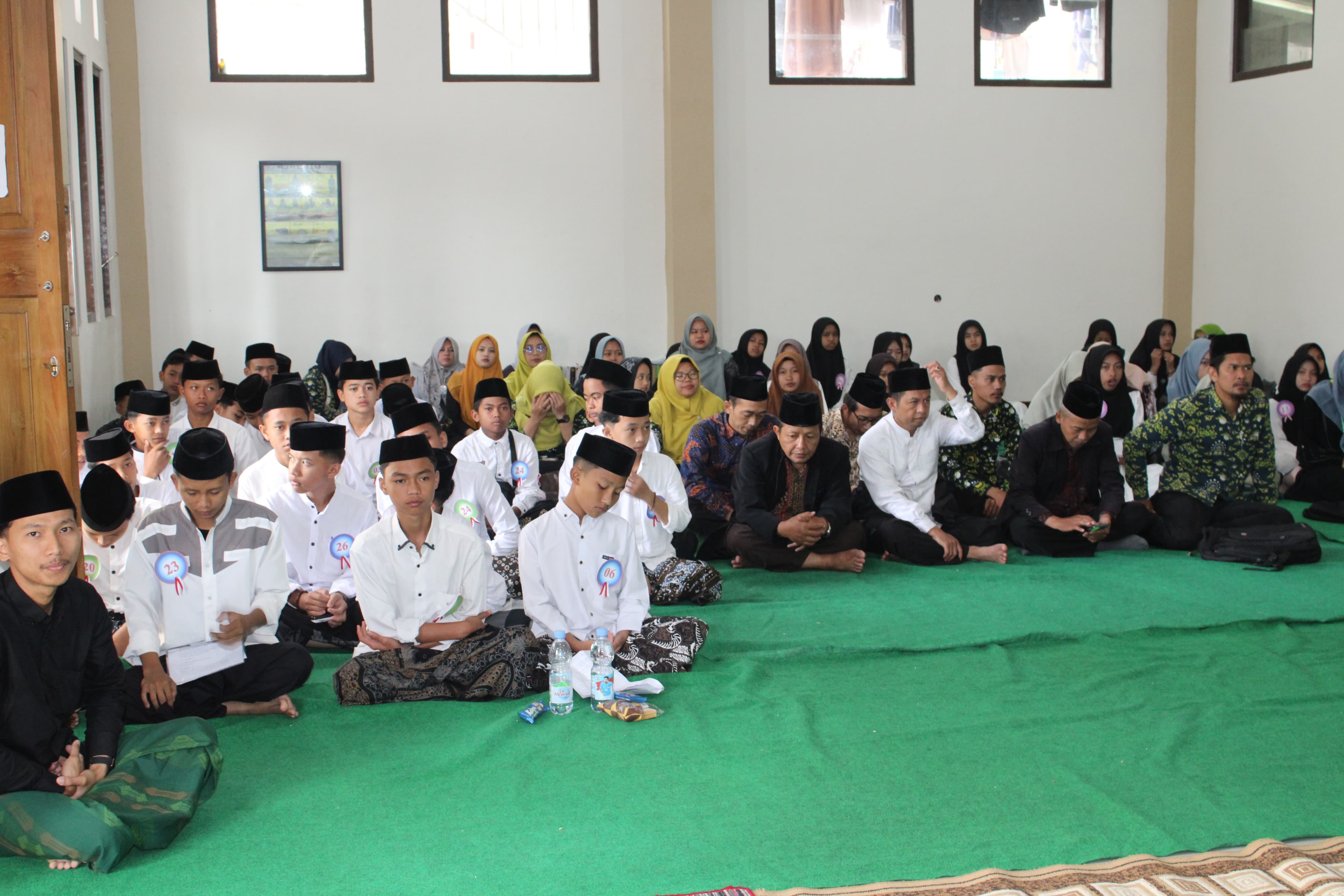 ASWAJA FEST 2025: Lomba Hafalan Bacaan Tahlil dan Tarqiyah MTs/SMP LP Ma’arif NU Kabupaten Temanggung Sukses Digelar
