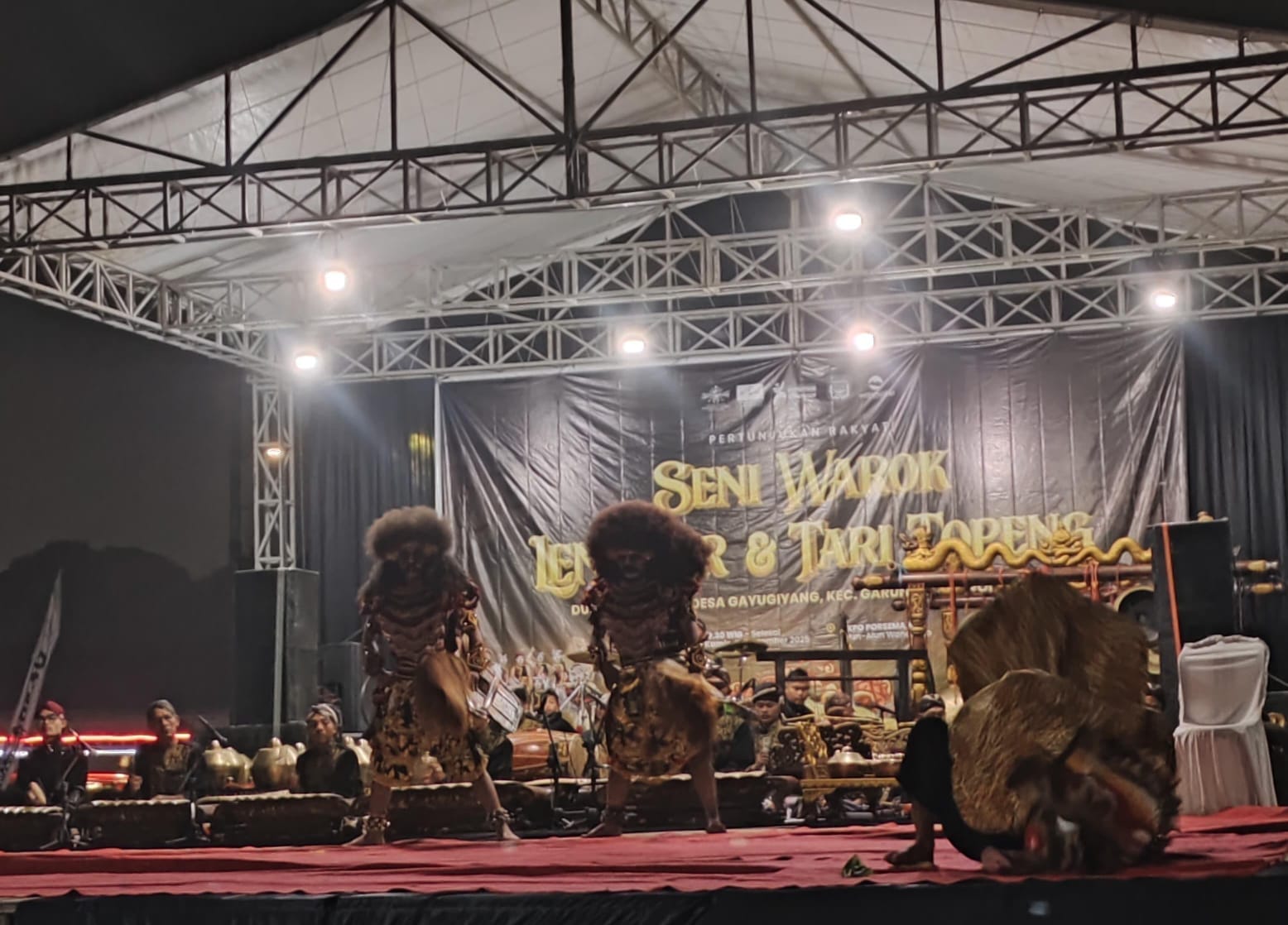 Seni Warok Lengger dan Tari Topeng Ramaikan Porsema XIII di Alun-Alun Wonosobo