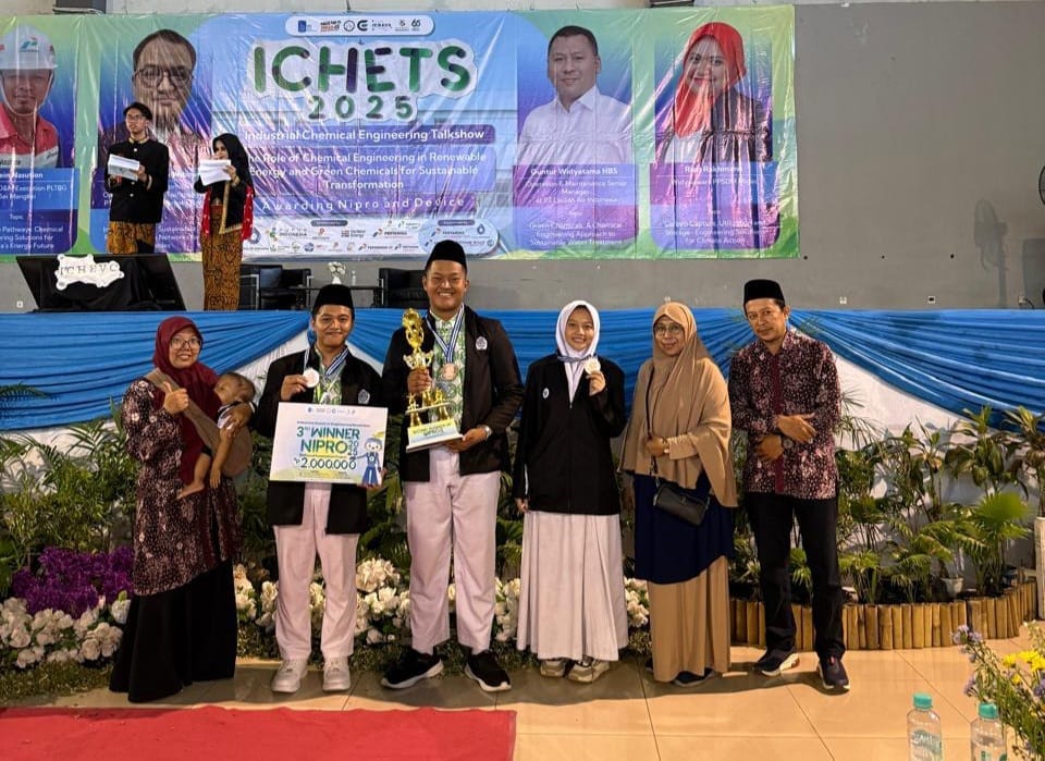 Siswa MA Salafiyah Kajen Pati Raih Juara 3 Kompetisi Inovasi Nasional