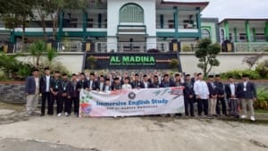 Tingkatkan Keahlian Berbahasa Inggris, Siswa Program Bilingual SMP Al Madina Wonosobo Ikuti Immersive English Study di Pare Kediri