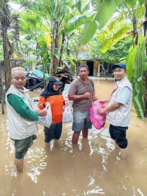 Lazisnu Ranting Dukuhseti Distribusikan bantuan ke Warga diwilayah Dukuhseti