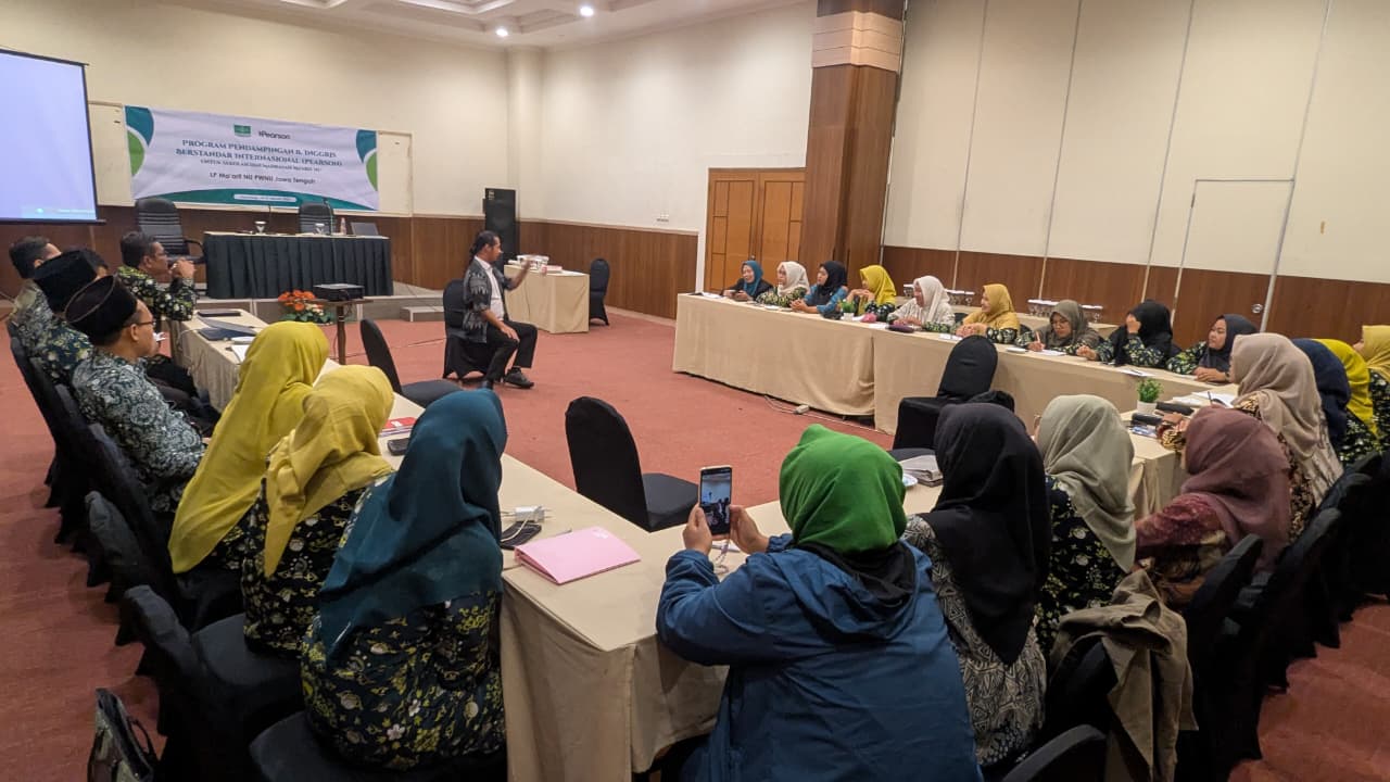 LP Ma’arif PWNU Jateng Bersama Pearson Tingkatkan Kapasitas Guru Bahasa Inggris