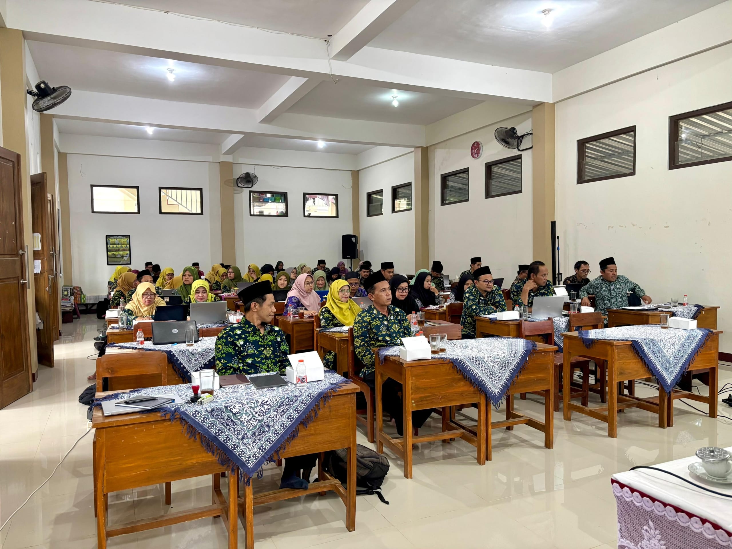 Workshop Kurikulum Berbasis Cinta, Deep Learning, dan Kokurikuler KMA 1503 Digelar LP Ma’arif NU Kabupaten Temanggung