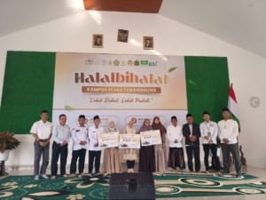 ‎Halalbihalal Kampus Hijau Temanggung Meriah, BPP INISNU Berikan Tiga Hadiah Umrah