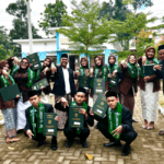 MAK 01 NU Semarang Wisuda Angkatan Pertama, LP Ma’arif NU Jateng Apresiasi Lahirnya Generasi Unggul Berbasis Teknologi dan Keislaman