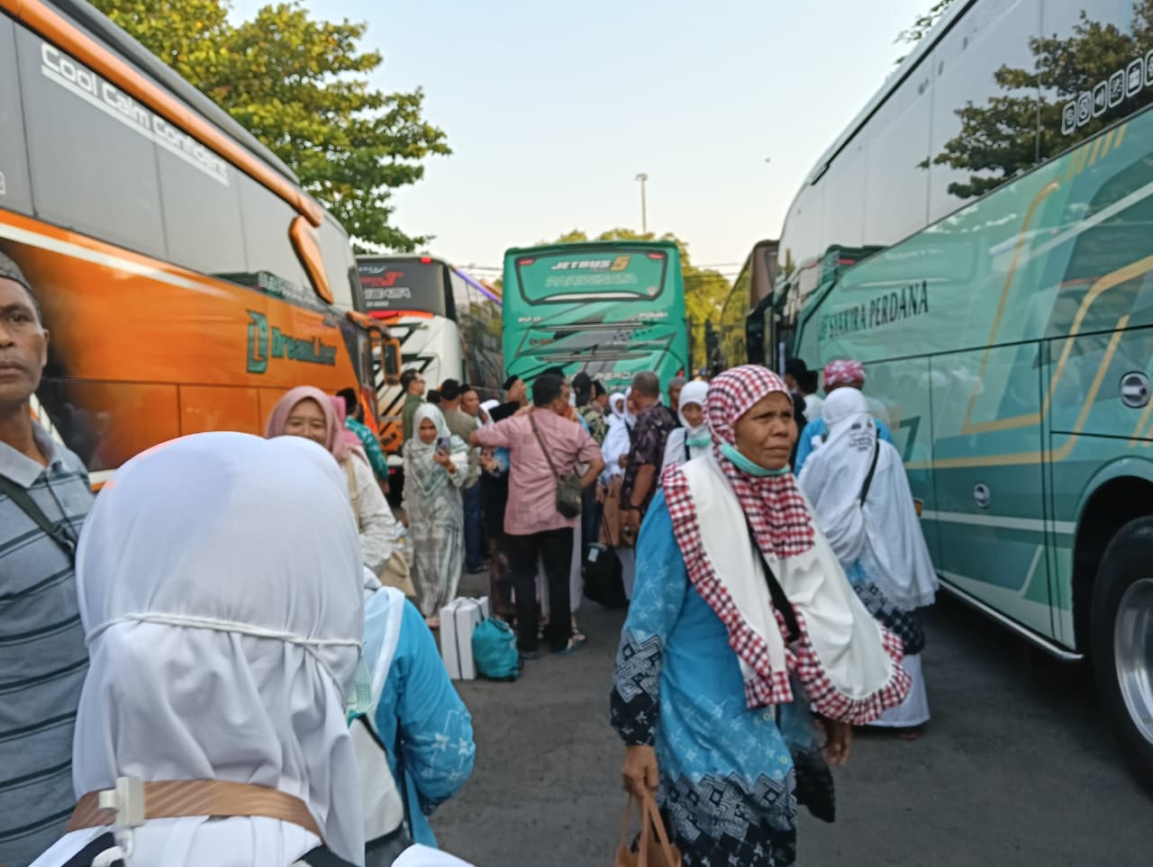 Seribuan Jemaah Haji Pati Sampai di Kampung Halaman