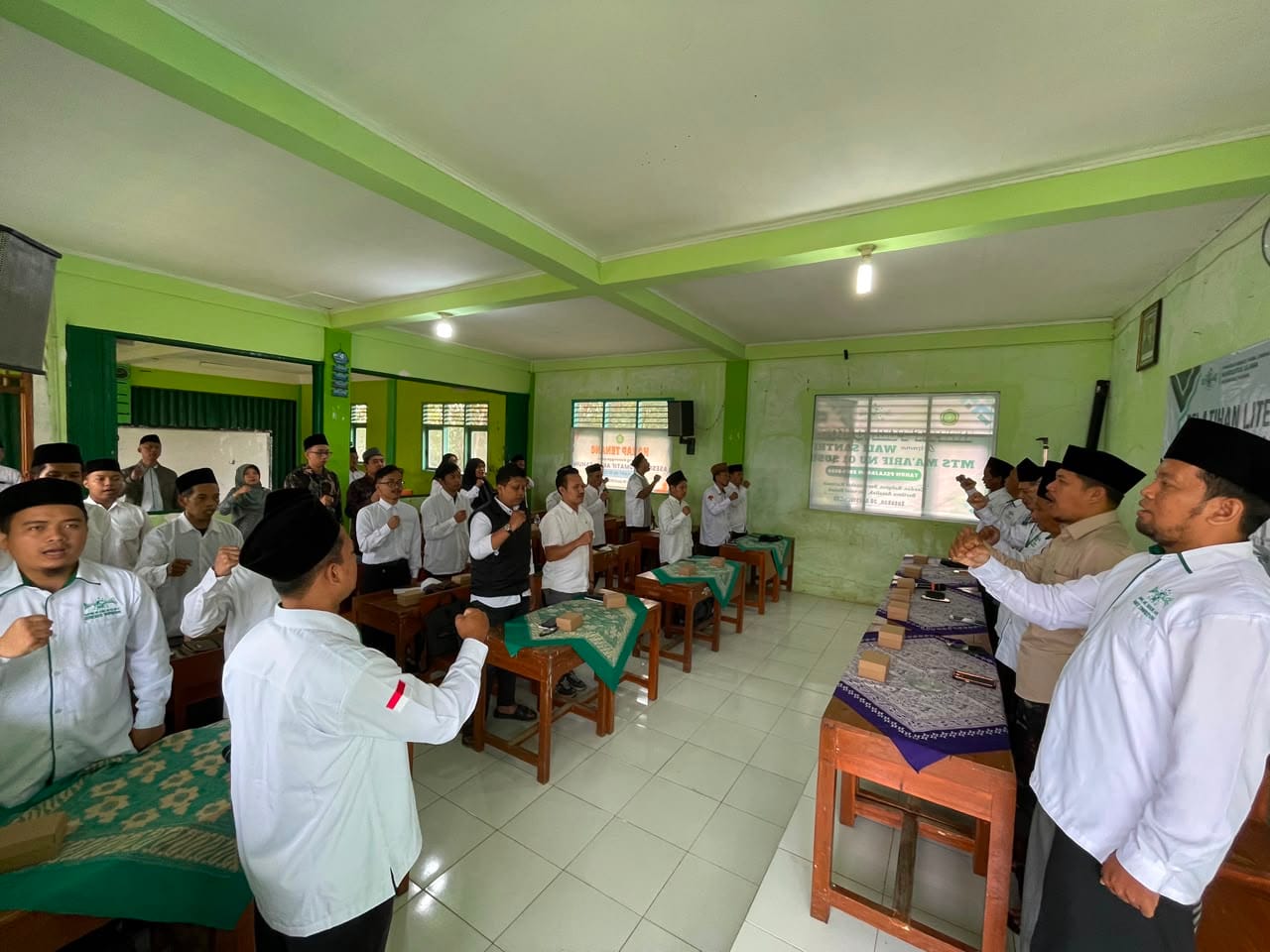 Bangun Kepemimpinan Bisnis Era Digital, MWC NU Susukan Gandeng Fakultas Dakwah UIN Saizu Gelar Pelatihan Literasi dan Jurnalistik