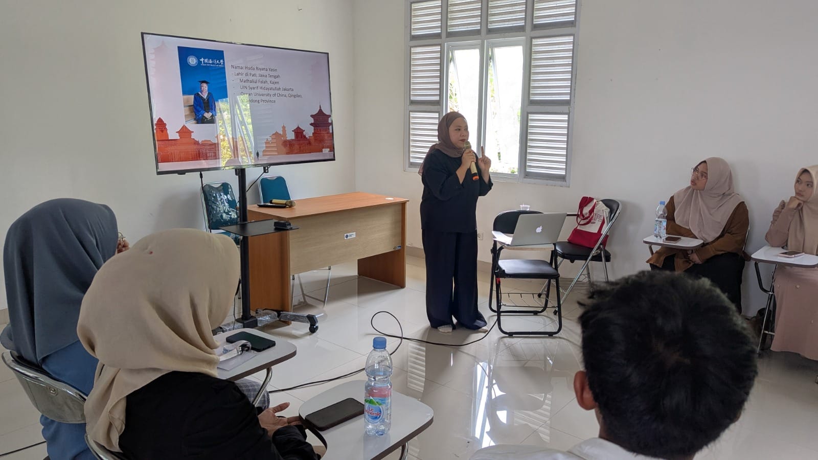 Cetak Tenaga Kerja Profesional, LP Ma’arif PWNU Jateng Datangkan Pengajar Asal China ke Pesantren