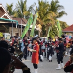 Peringati Hari Santri dan Haul Masyayikh, Yayasan PIM Mujahidin Bageng Gelar Karnaval Pawai Ta'aruf