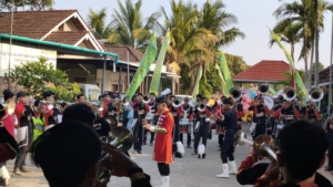 Peringati Hari Santri dan Haul Masyayikh, Yayasan PIM Mujahidin Bageng Gelar Karnaval Pawai Ta'aruf