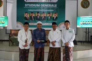 Hadapi Era VUCA, Santri Perlu Berpegang pada Akhlak Perspektif Imam Al-Ghazali