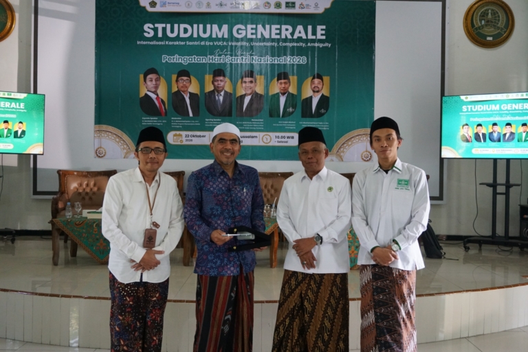 Hadapi Era VUCA, Santri Perlu Berpegang pada Akhlak Perspektif Imam Al-Ghazali
